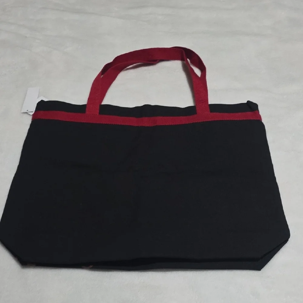 Universal‎ Courage Tote Bag - Black and Red